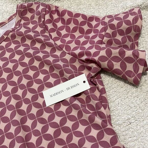 NWT- Madison + Hudson - 1X. - Picture 4 of 7